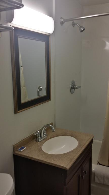 Budget Inn Fairport Pokoj fotografie