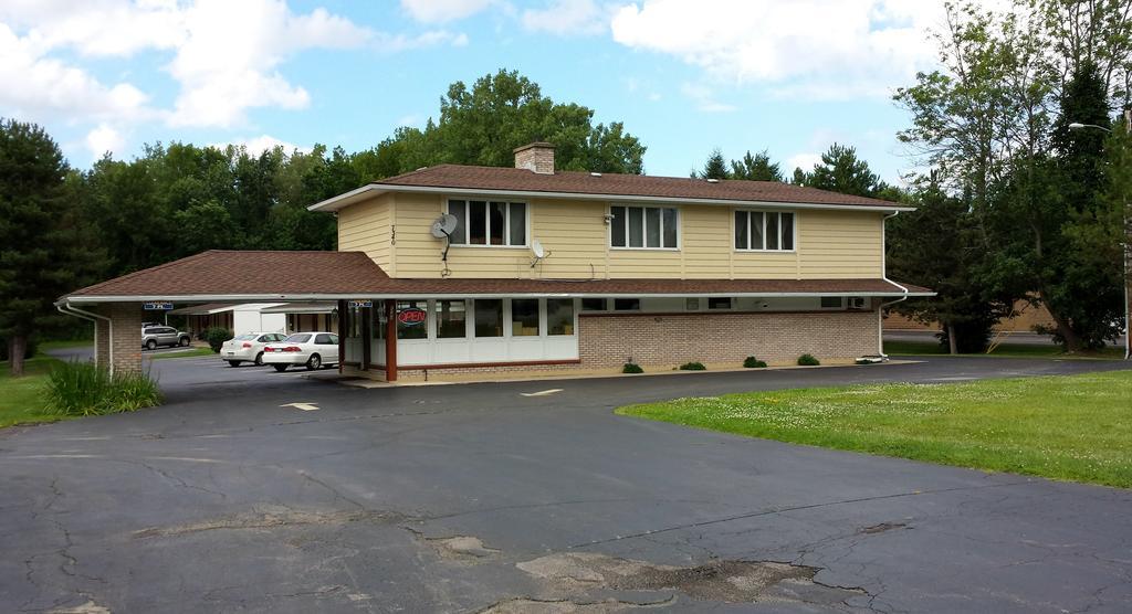 Budget Inn Fairport Exteriér fotografie